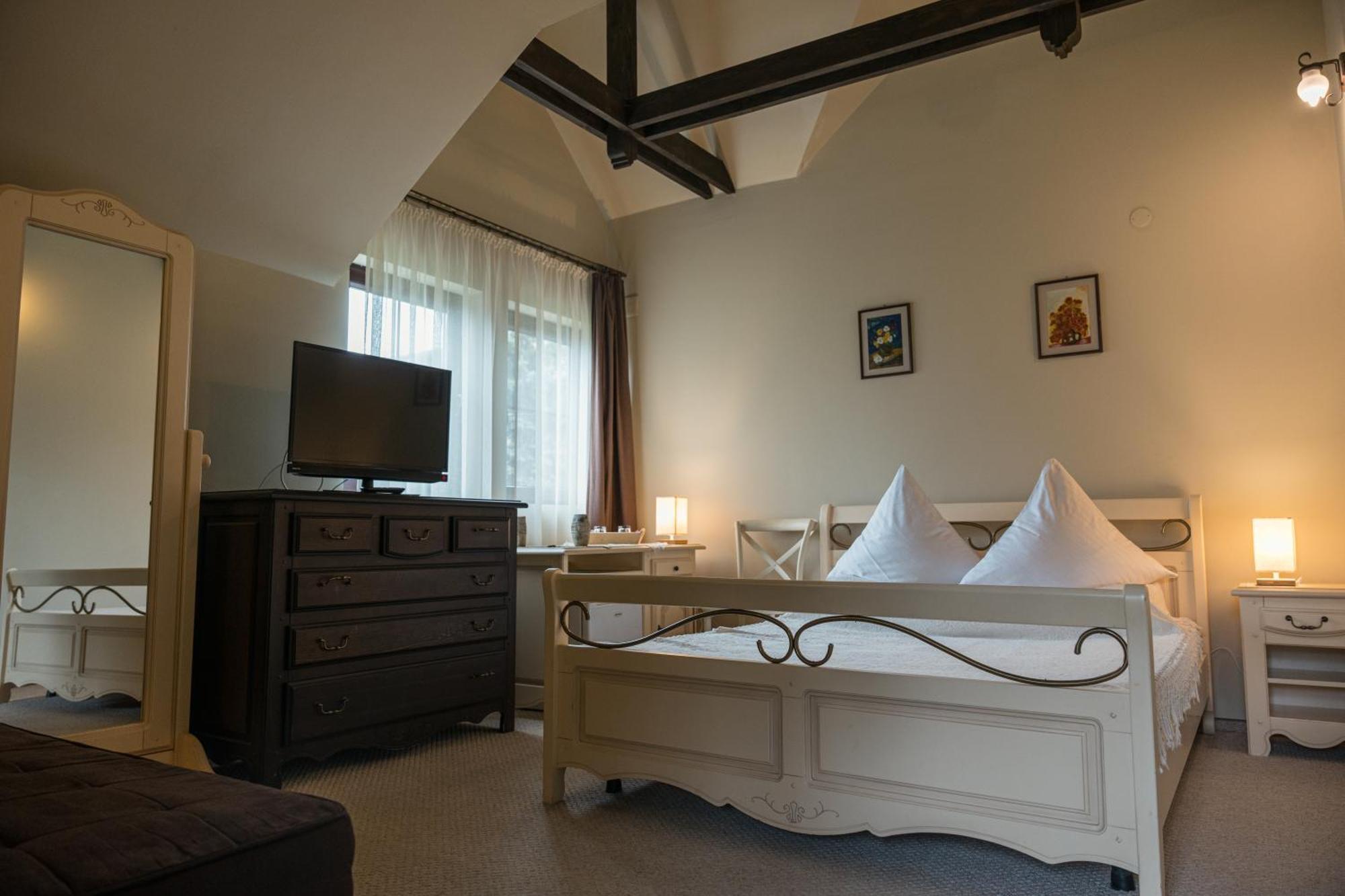 Casa Calin Hotel Vama  Luaran gambar